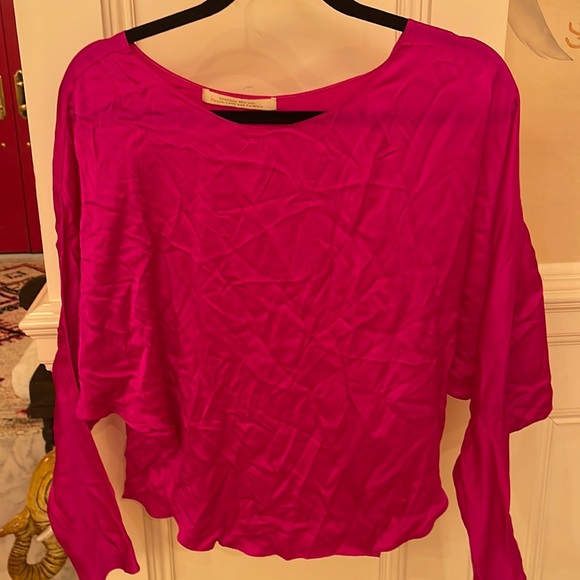 Shannon McLean 100% silk fuschia long sleeve top not worn - Picture 1 of 5